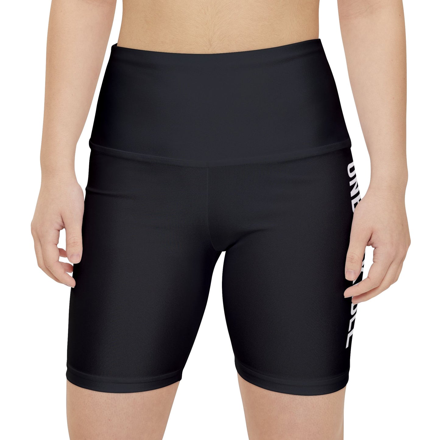 TRENINGS SHORTS
