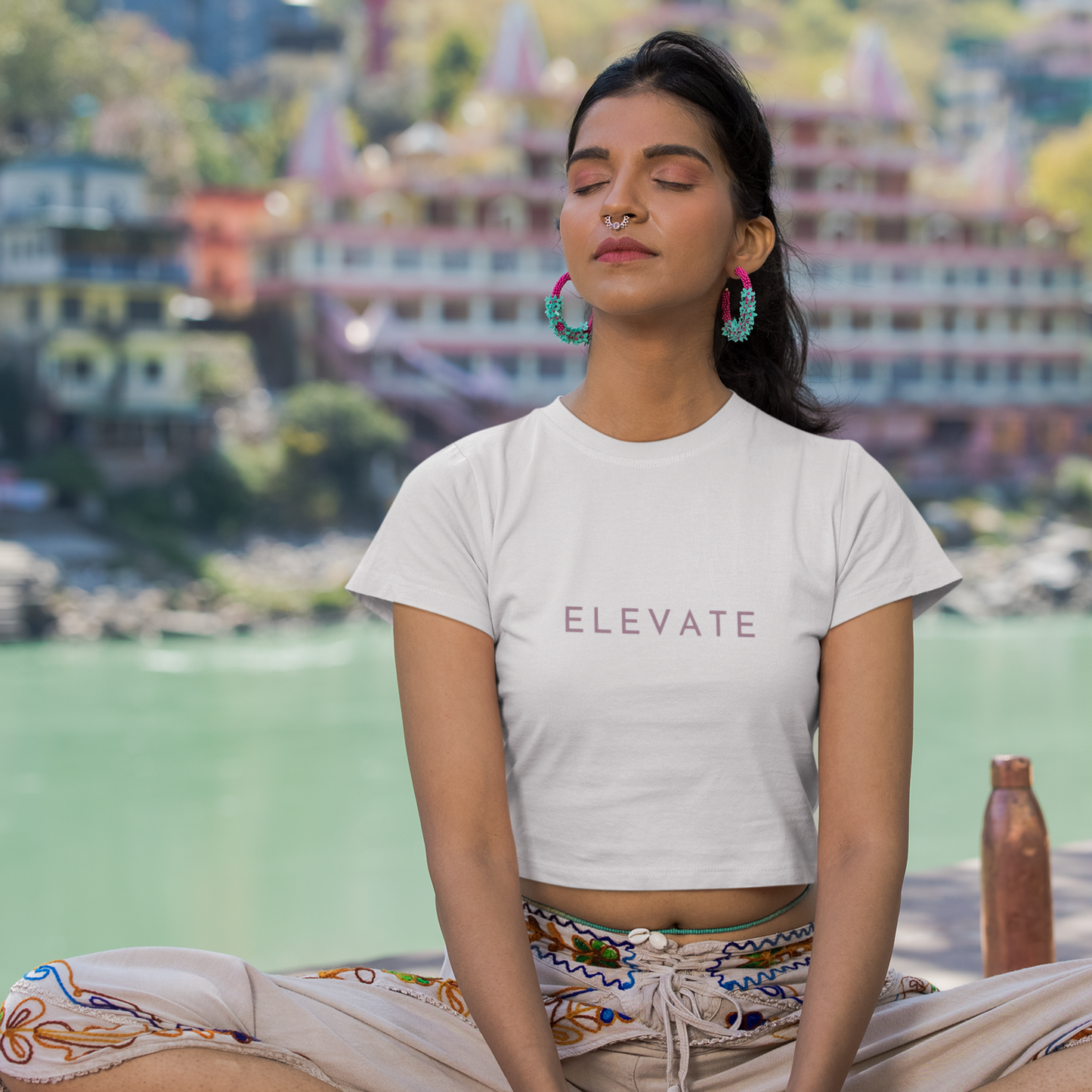 ELEVATE CROP TEE