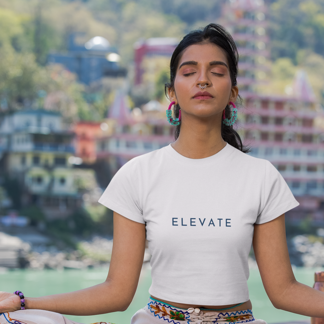 ELEVATE CROP TEE