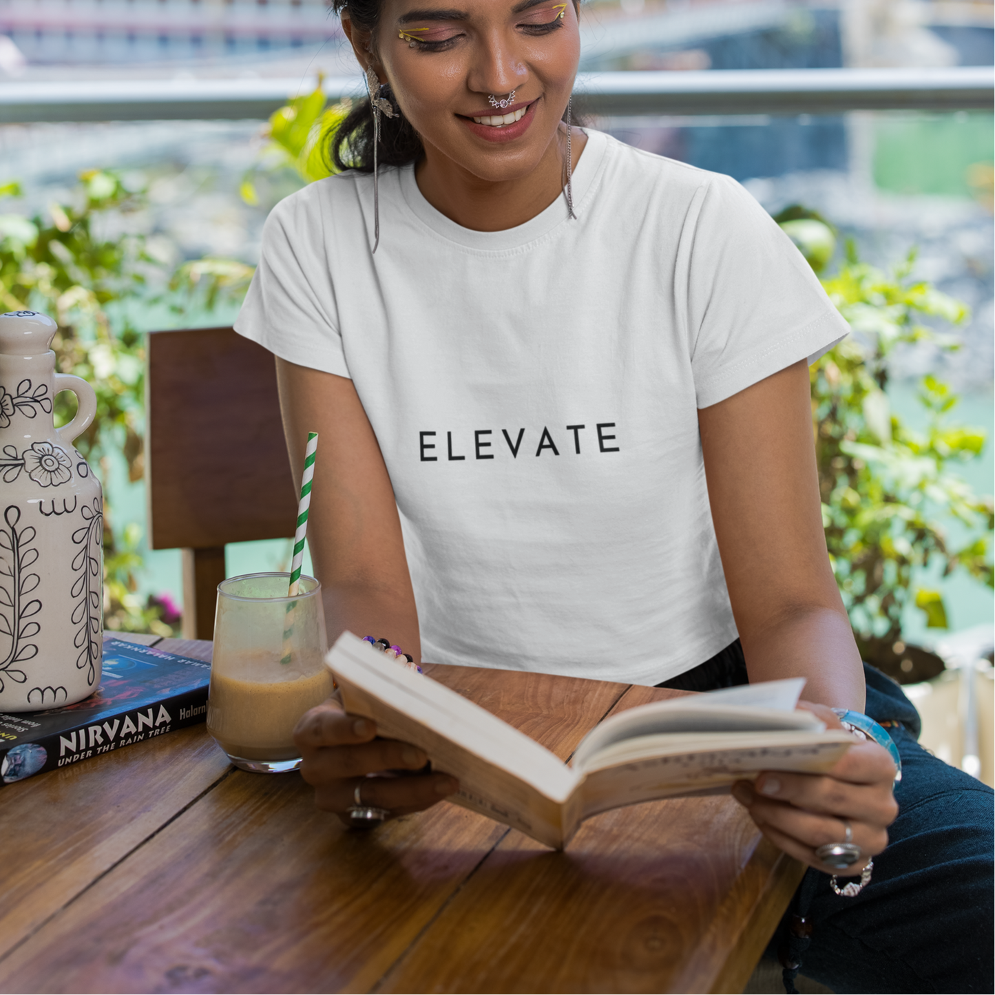 ELEVATE CROP TEE
