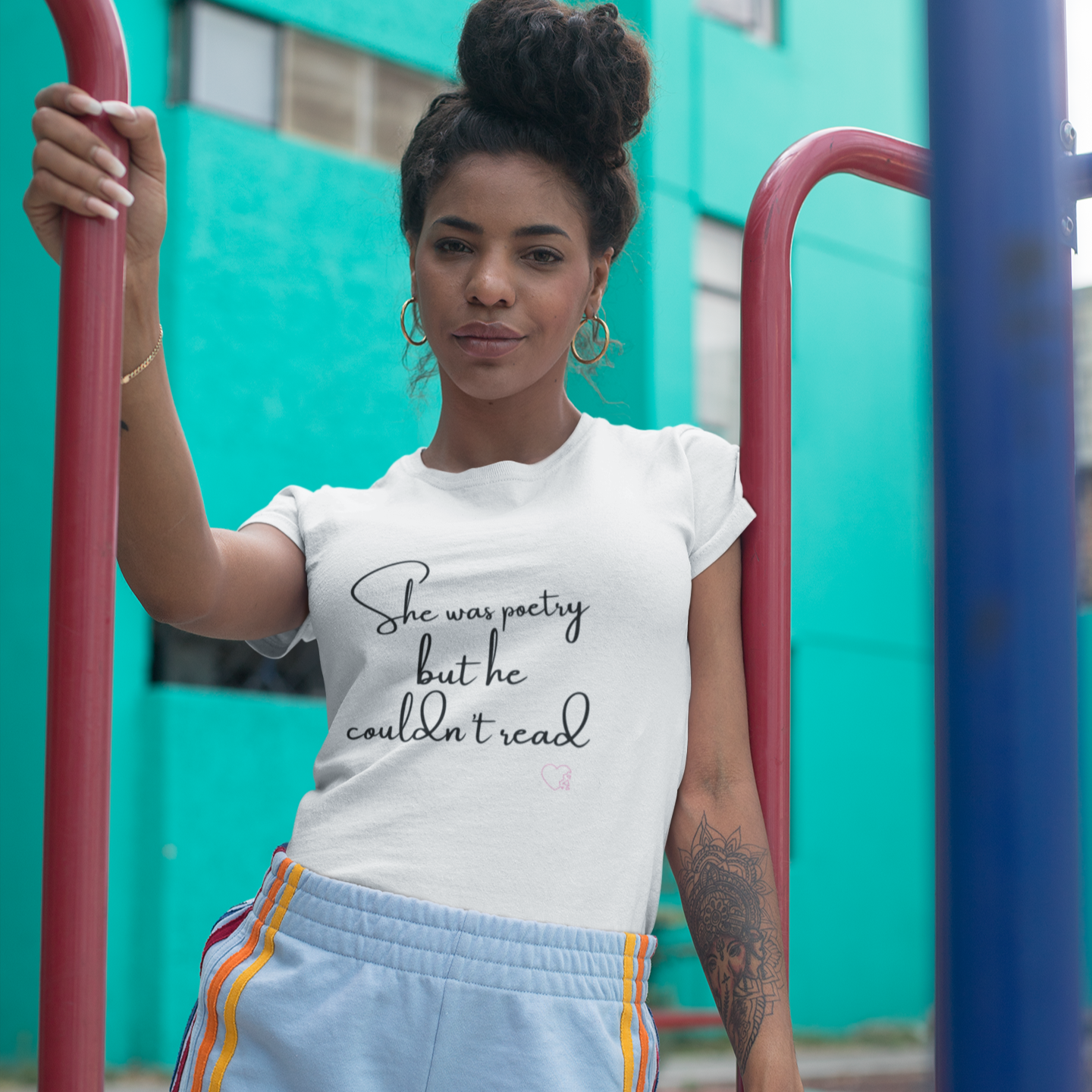 T-SHIRT