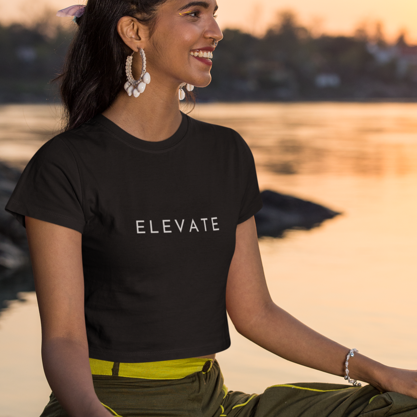 ELEVATE CROP TEE