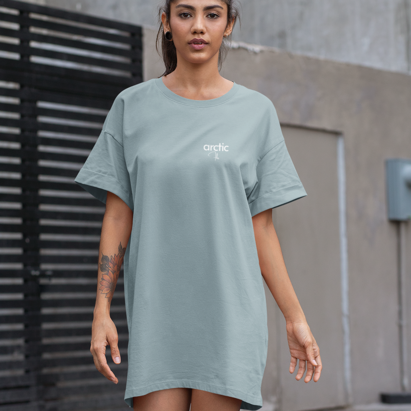 ARCTIC T-SKJORTE KJOLE